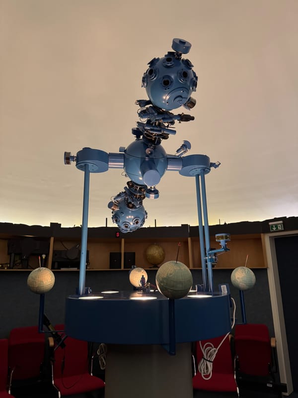 Das Planetarium leuchtet wieder